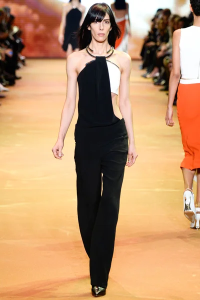 Look 32